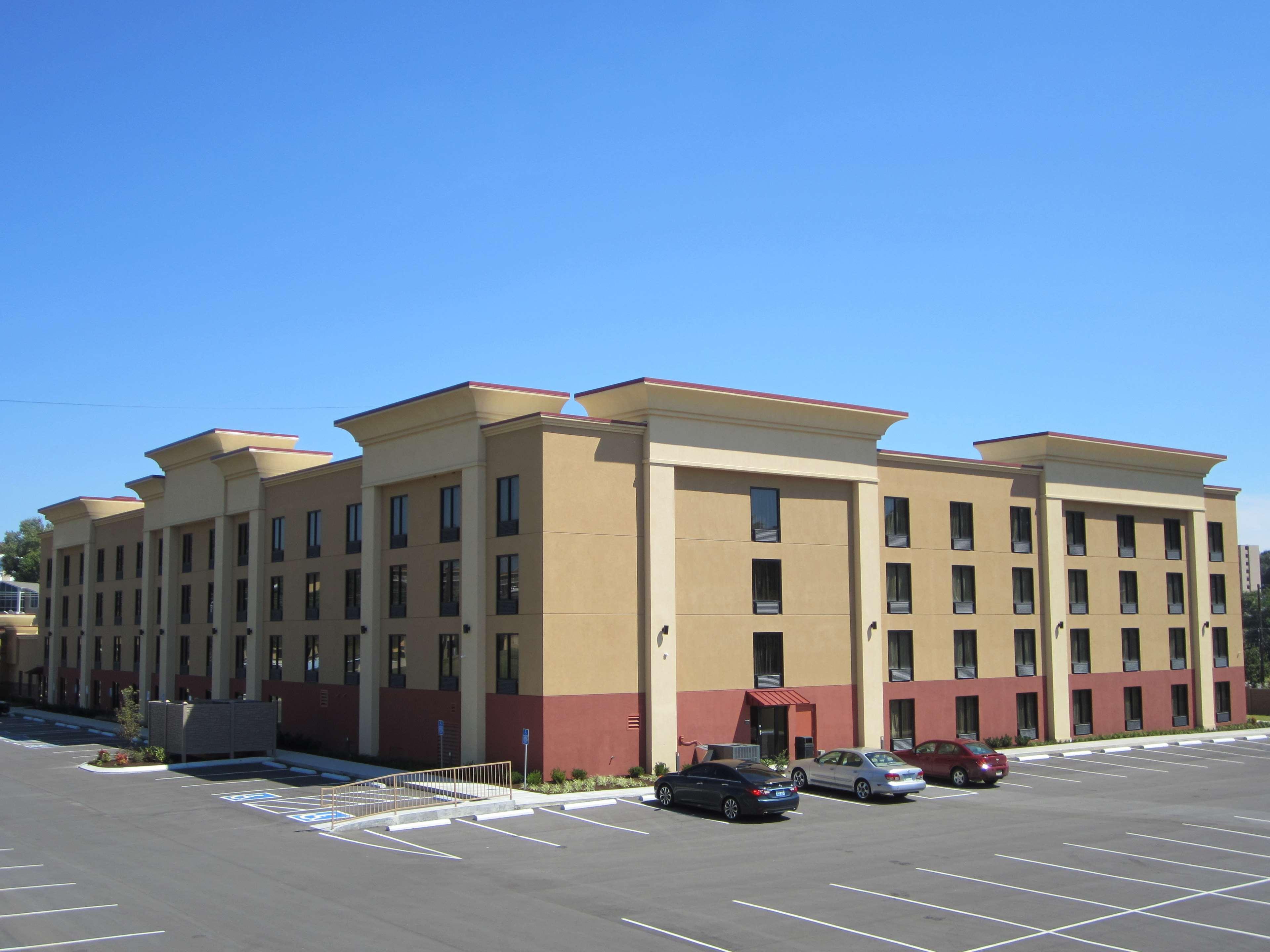 Best Western Plus Sunrise Inn Nashville Exterior photo